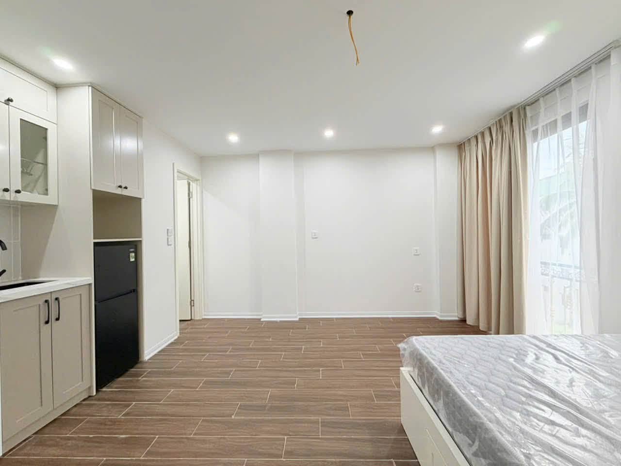 TÒA CĂN HỘ HOÀNG HOA THÁM - 10 TẦNG CÓ HẦM - CÁCH PHỐ 50M